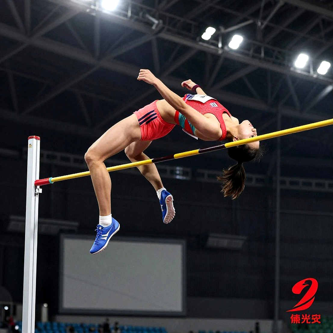 Amy Hunt và nghịch lý của mùa hè hoàn hảo: 22.16s chỉ cách đỉnh cao 0.08s nhưng cơ thể đã gửi tín hiệu cảnh báo