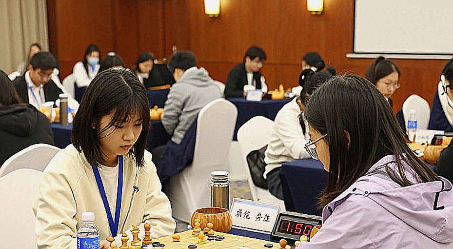 Daniel King vá Najdorf trong 60 phút: bản cập nhật Power Play 18 và cái giá của một kho vũ khí luôn hết hạn